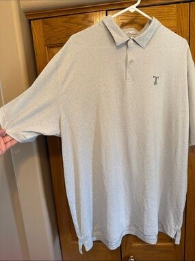 Peter Millar Golf Polo-Gray w/ EMBR logo of “The Country Club” Sioux Falls, SD.